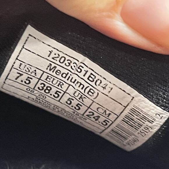 Brooks Womens Size 7.5B Levitate 4 Black Pink Lace Up Athletic Comfort Shoes - Picture 10 of 10